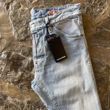 Load image into Gallery viewer, DSQUARED Jeans 1720 Teddy H0353
