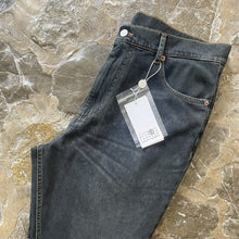 Load image into Gallery viewer, MM6 Jeans 44
