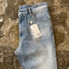 Load image into Gallery viewer, MM6 Jeans 44
