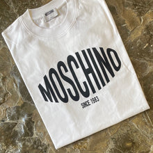 Load image into Gallery viewer, MOSCHINO Camiseta Logo Oval C0861

