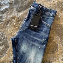 Load image into Gallery viewer, DSQUARED Jeans 1896 Teddy H0347
