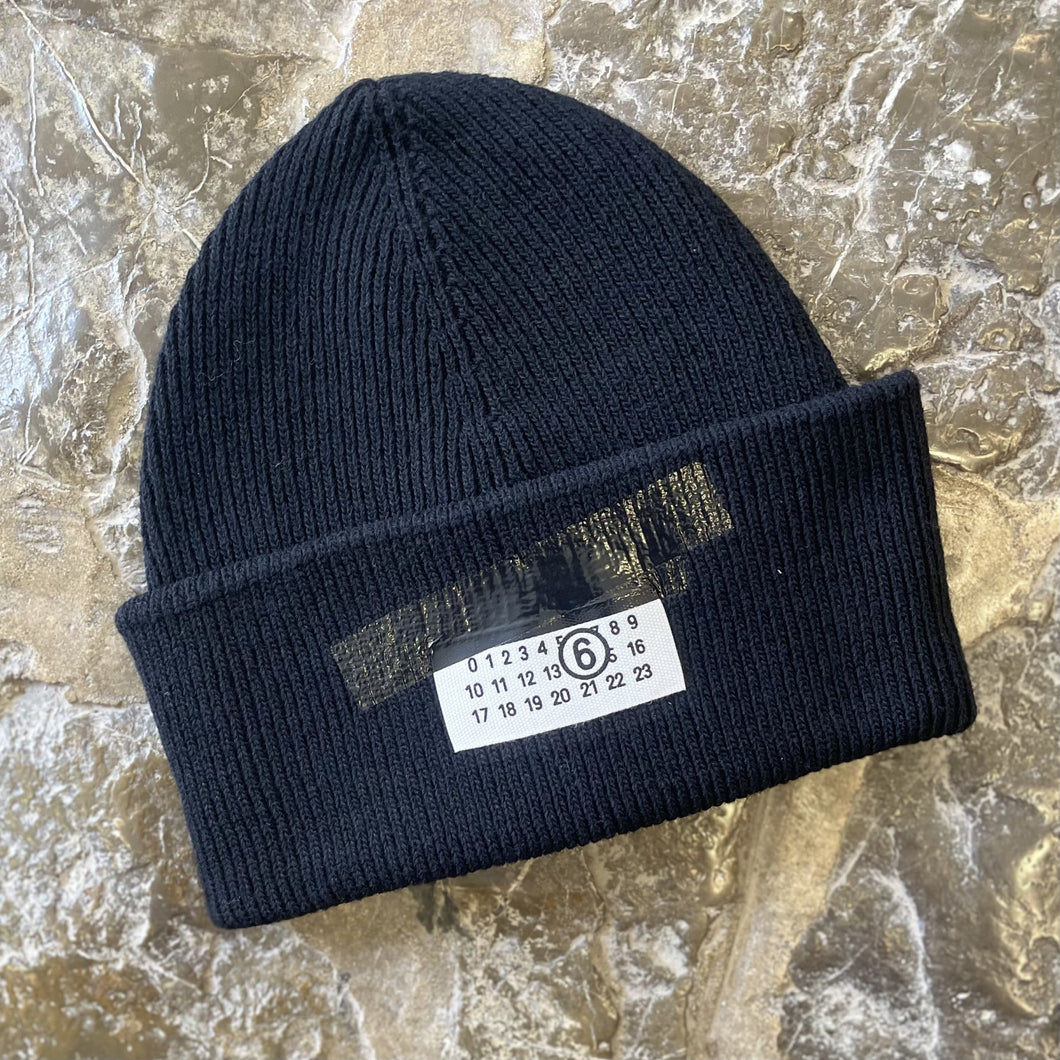 MM6 Gorra Lana V0124