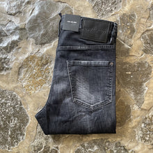 Load image into Gallery viewer, DSQUARED Jeans 1724 Cool Guy H0319
