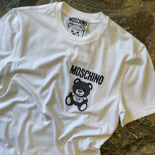 Load image into Gallery viewer, MOSCHINO Camiseta Mini Oso Grid C0282
