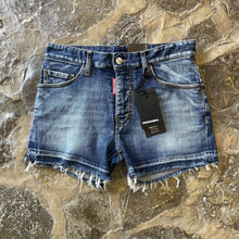 Load image into Gallery viewer, DSQUARED Jean Shorts Sexy 70s U0792 H0124
