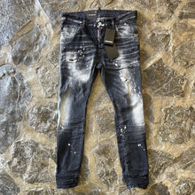 Load image into Gallery viewer, DSQUARED Jeans 1371  Super Twinky H0121
