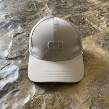 Load image into Gallery viewer, CP COMPANY Gorra Baseball
