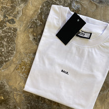Load image into Gallery viewer, BALR Camiseta Brand Box OverFit C0361
