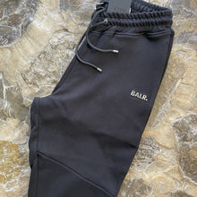 Load image into Gallery viewer, BALR Pantalones Q Series H0145
