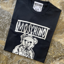 Load image into Gallery viewer, MOSCHINO Camiseta Maxi Oso V0711 C0417
