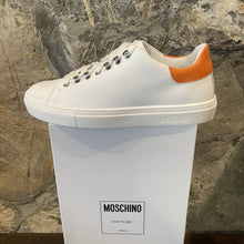 Load image into Gallery viewer, MOSCHINO Deportivas 15012 A0075
